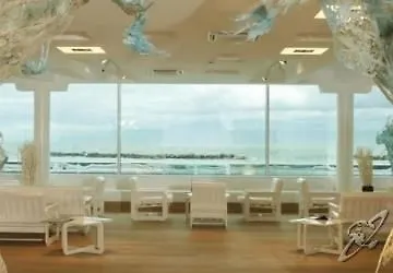 Alexander Museum Palace Hotel 4*