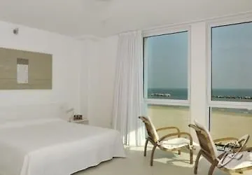Alexander Museum Palace Hotel 4*