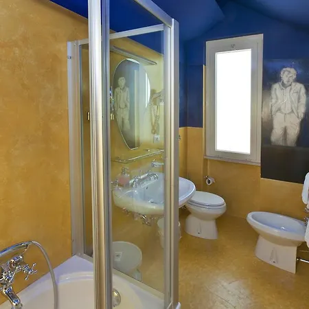 Alexander Museum Palace Hotel 4*