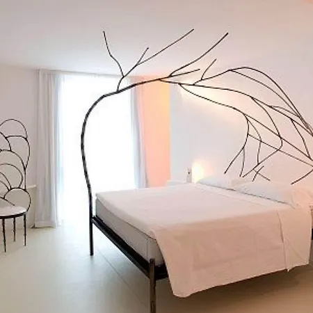 Hotel Alexander Museum Palace 4*