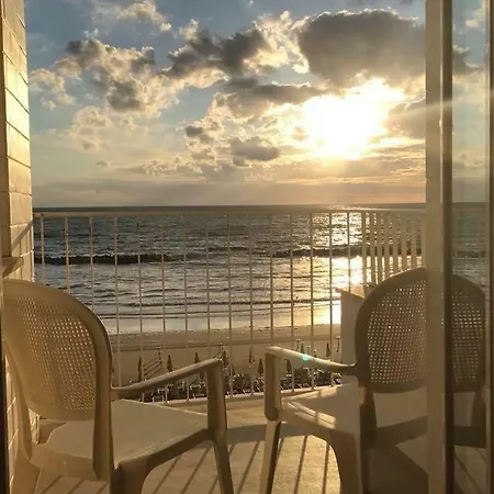 Hotell Alexander Museum Palace Pesaro