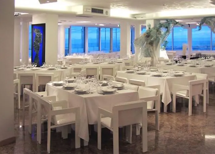 Szálloda Alexander Museum Palace