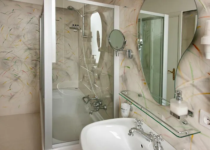 Alexander Museum Palace Szálloda